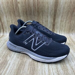 New Balance Men's Athletic Shoes - Black and Gray